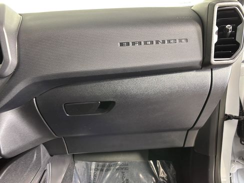 Used 2025 Ford Bronco Sport Outer Banks w/ Outer Banks Tech Package+ AWD/4WD image 24