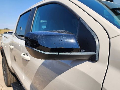 New 2026 GMC Canyon AT4 image 11