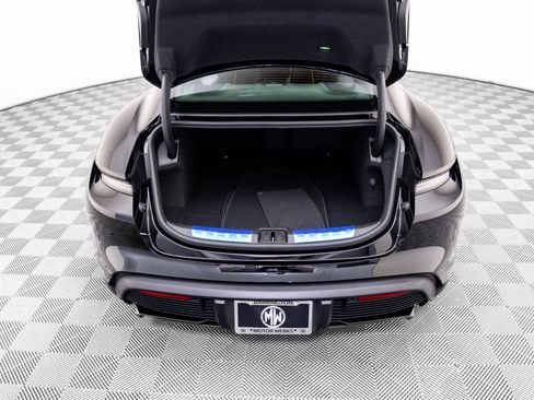 New 2026 Porsche Taycan GTS image 31