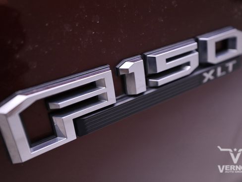 Used 2017 Ford F150 XLT w/ Equipment Group 302A Luxury image 11