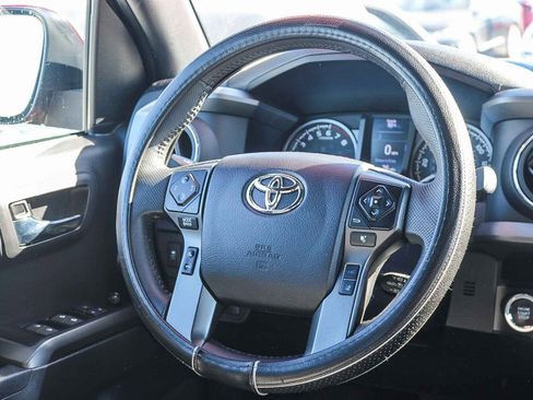 Used 2023 Toyota Tacoma TRD Off-Road image 8