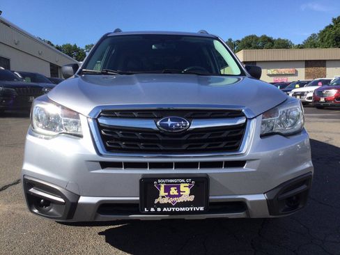 Used 2017 Subaru Forester 2.5i w/ Alloy Wheel Package AWD/4WD image 4
