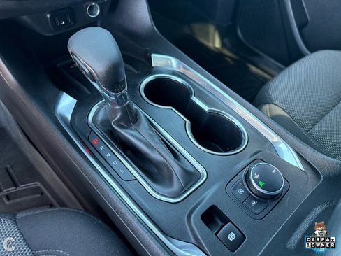 Used 2023 Chevrolet Traverse LT image 21