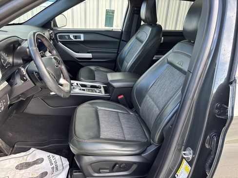 Used 2021 Ford Explorer Timberline image 11