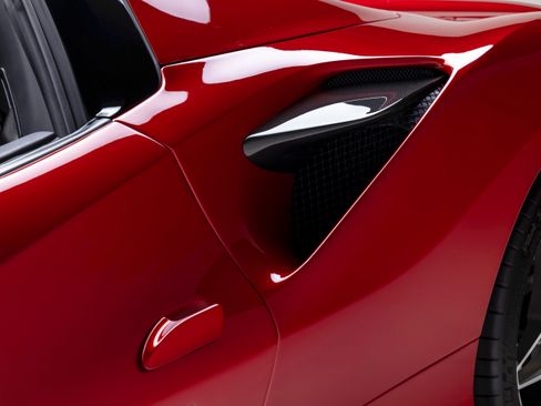 Certified 2023 Ferrari F8 Tributo RWD image 45