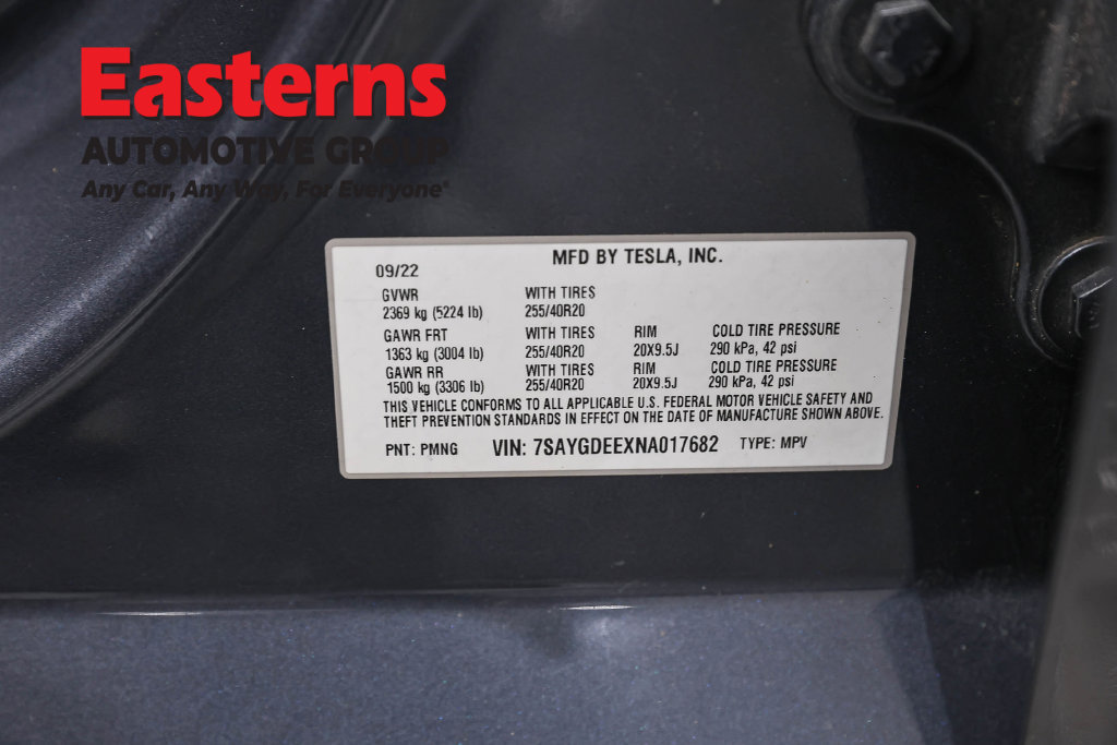 Used 2022 Tesla Model Y Long Range AWD/4WD image 32