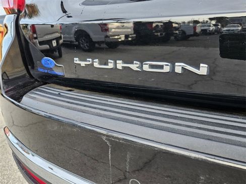 Used 2024 GMC Yukon SLT image 46