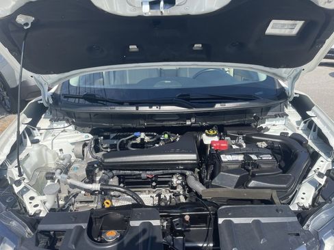 Used 2018 Nissan Rogue SL w/ Premium Package image 21