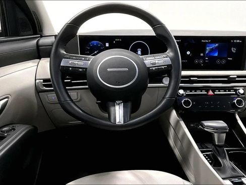 Used 2025 Hyundai Tucson SEL image 7