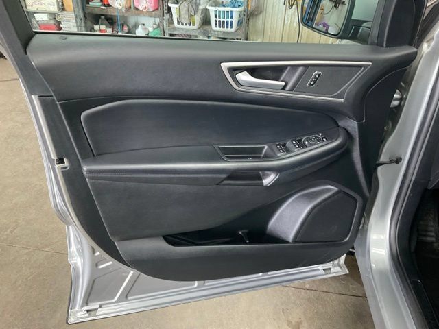 Used 2023 Ford Edge SEL w/ Convenience Package AWD/4WD image 5