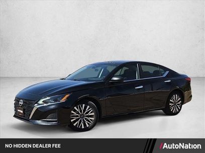 Used 2025 Nissan Altima 2.5 SV