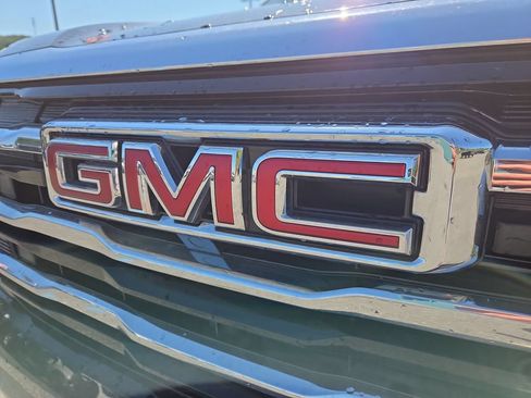 Used 2025 GMC Terrain Elevation FWD image 21