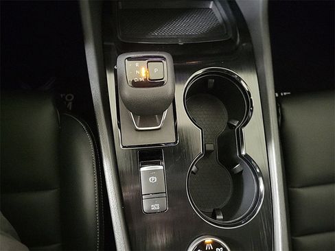 Used 2023 Nissan Rogue SV w/ SV Premium B Package image 21