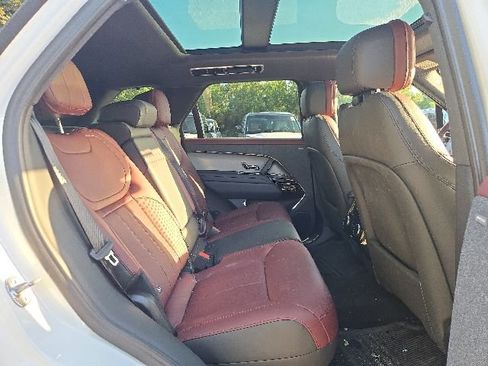 Used 2023 Land Rover Range Rover Sport SE Dynamic AWD/4WD image 9
