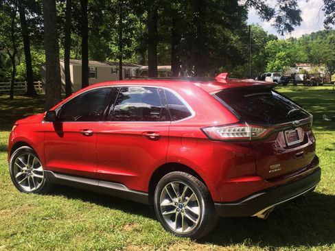 Used 2016 Ford Edge Titanium w/ Equipment Group 302A AWD/4WD image 3