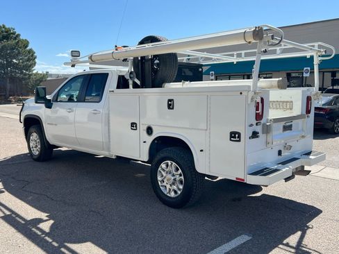 Used 2021 Chevrolet Silverado 3500 LT AWD/4WD image 5