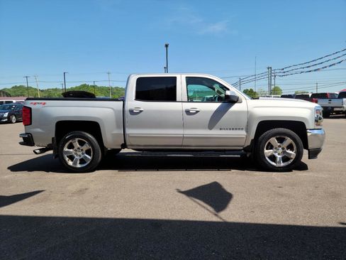 Used 2017 Chevrolet Silverado 1500 LT w/ All Star Edition AWD/4WD image 18
