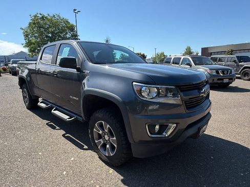Used 2017 Chevrolet Colorado Z71 AWD/4WD image 3