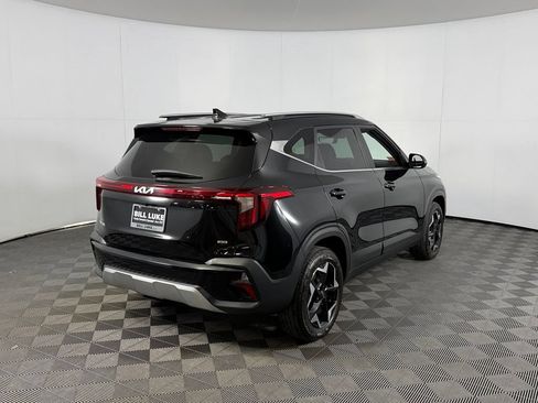 Used 2025 Kia Seltos EX AWD/4WD image 7