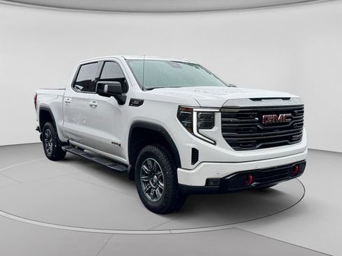 Used 2024 GMC Sierra 1500 AT4 w/ AT4 Preferred Package AWD/4WD image 7
