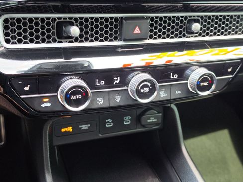 Used 2025 Honda Civic Sport image 24