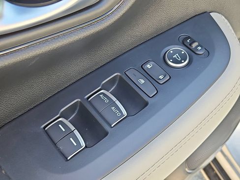 New 2027 Honda HR-V EX-L image 17