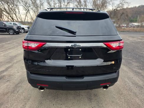 Used 2020 Chevrolet Traverse LT w/ LPO, Blackout Package image 11