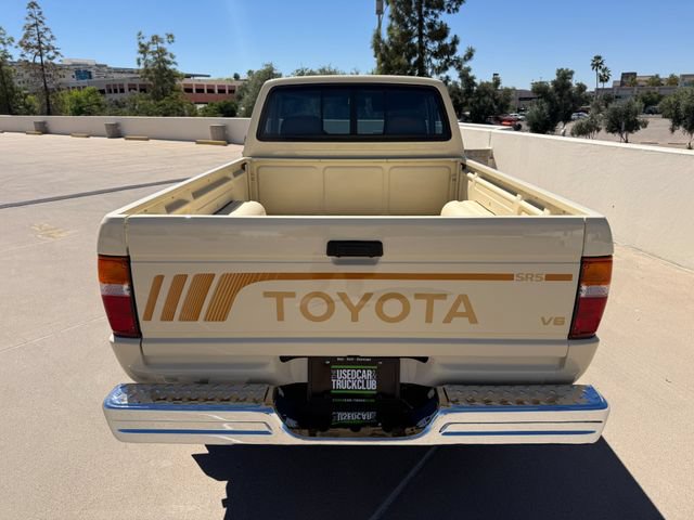 Used 1987 Toyota Pickup 4x4 Regular Cab image 17