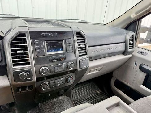 Certified 2019 Ford F550 4x4 Crew Cab Super Duty image 34