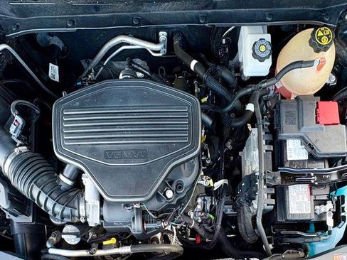 Used 2020 Chevrolet Blazer LT w/ Redline Edition image 9