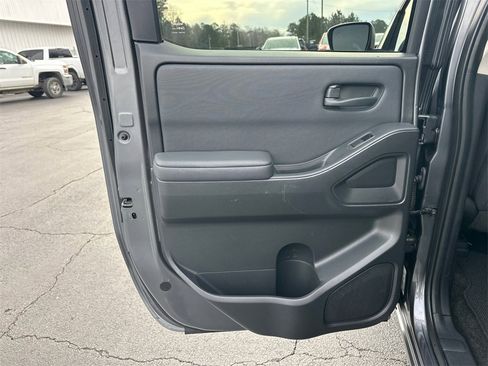 Used 2022 Nissan Frontier S w/ Technology Package image 22