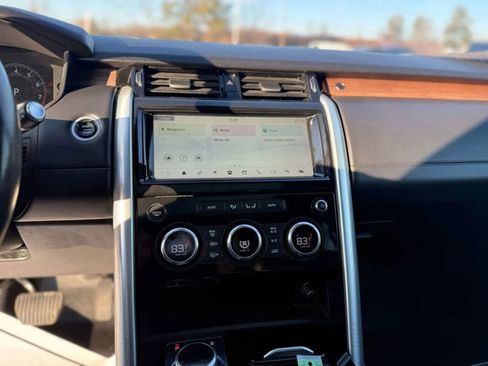 Used 2018 Land Rover Discovery HSE Luxury AWD/4WD image 40