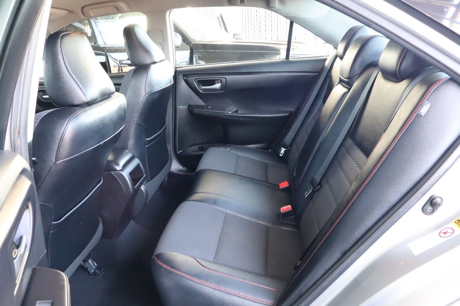 Used 2017 Toyota Camry SE FWD image 36