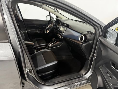 Used 2025 Nissan Versa SV FWD image 22