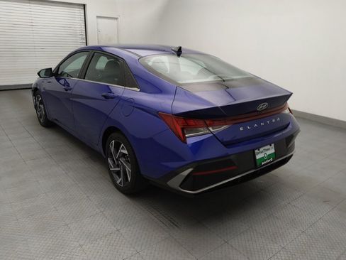 Used 2025 Hyundai Elantra SEL FWD image 5