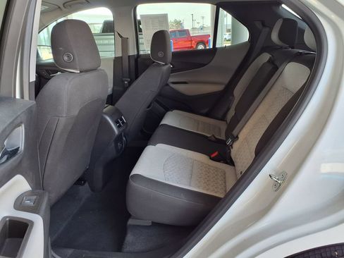 Used 2023 Chevrolet Equinox LT FWD image 13