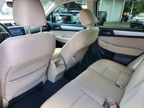 Used 2018 Subaru Outback 2.5i Premium AWD/4WD image 21