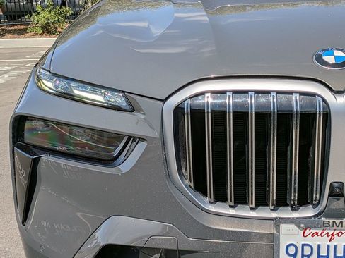 Certified 2025 BMW ALPINA XB7 AWD/4WD image 21