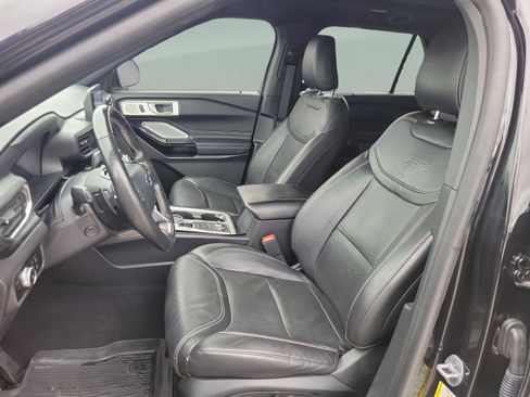 Used 2023 Ford Explorer ST w/ Equipment Group 401A AWD/4WD image 17