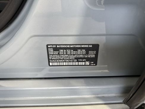 Used 2026 BMW X7 xDrive40i w/ M Sport Package AWD/4WD image 39