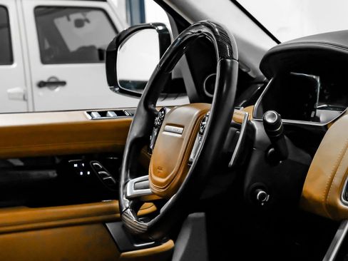 Used 2019 Land Rover Range Rover Long Wheelbase Autobiography image 12