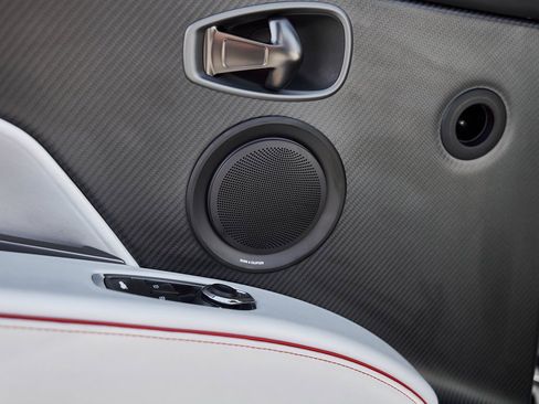 Used 2023 Aston Martin DBS Volante image 41