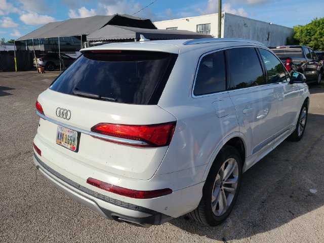 Used 2025 Audi Q7 3.0T Premium Plus AWD/4WD image 3