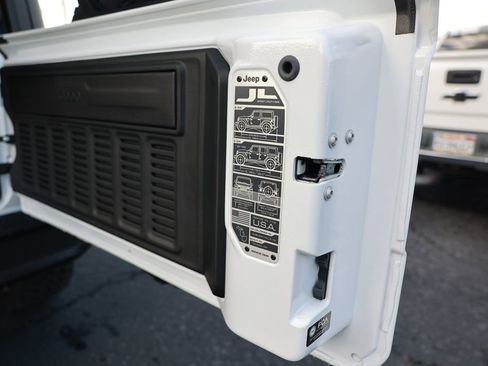 New 2026 Jeep Wrangler Willys AWD/4WD image 33