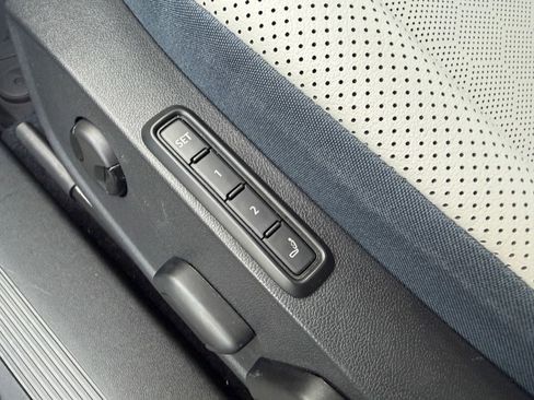 Used 2024 Volkswagen ID.4 Pro S image 20