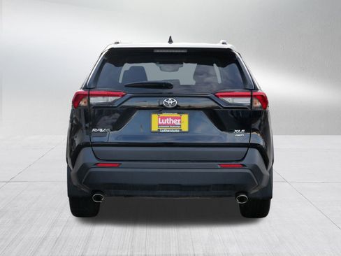 Used 2023 Toyota RAV4 XLE Premium image 6