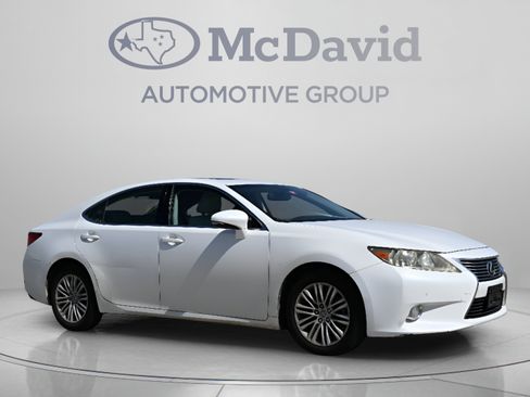 Used 2013 Lexus ES 350 F Sport w/ Luxury Pkg FWD image 8