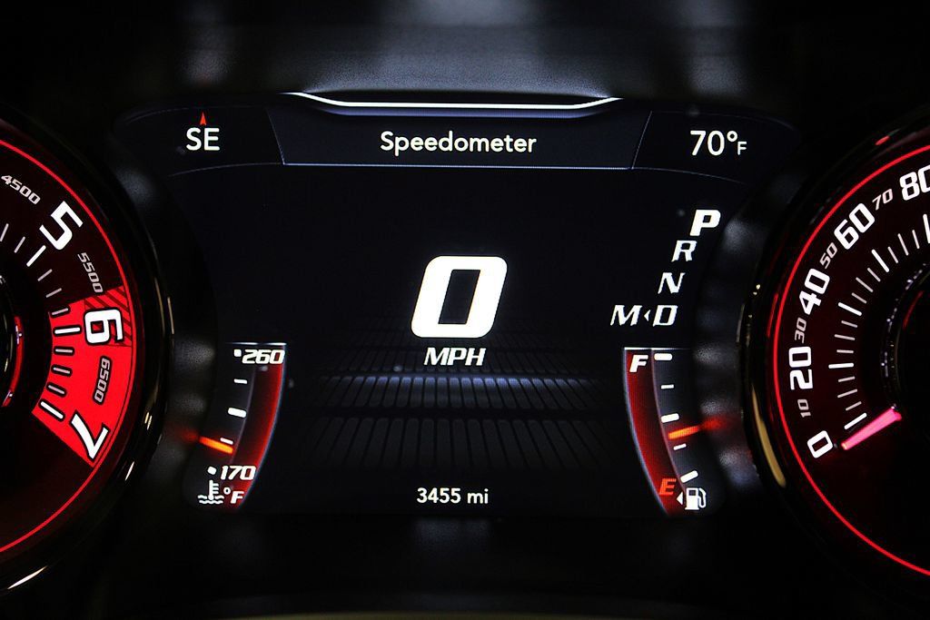 Used 2022 Dodge Challenger SRT Hellcat w/ Plus Package RWD image 9