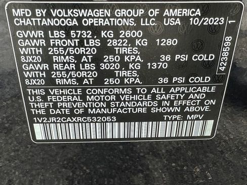 Used 2024 Volkswagen Atlas SE w/ Panoramic Sunroof Package image 27