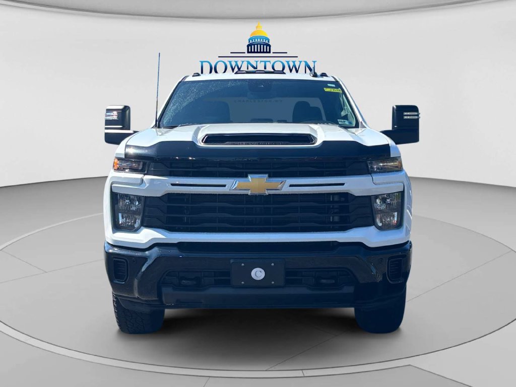 Used 2025 Chevrolet Silverado 2500 Custom w/ Custom Convenience Package AWD/4WD image 8